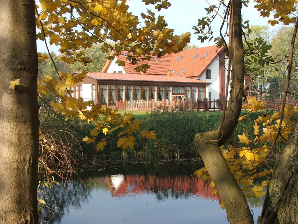 Pawlakowa Zagroda Hotel Grabiny-Zameczek Bagian luar foto