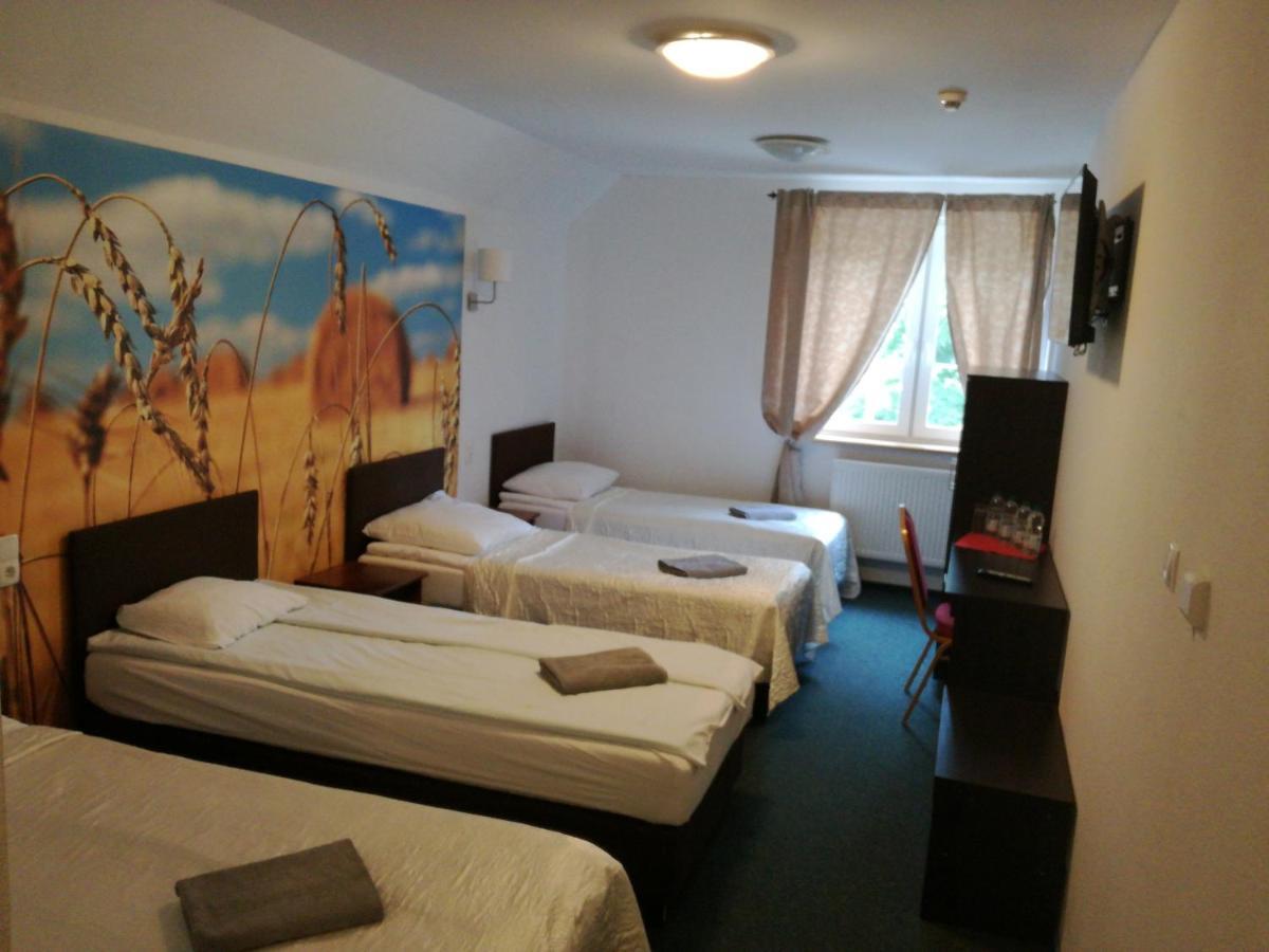 Pawlakowa Zagroda Hotel Grabiny-Zameczek Bagian luar foto